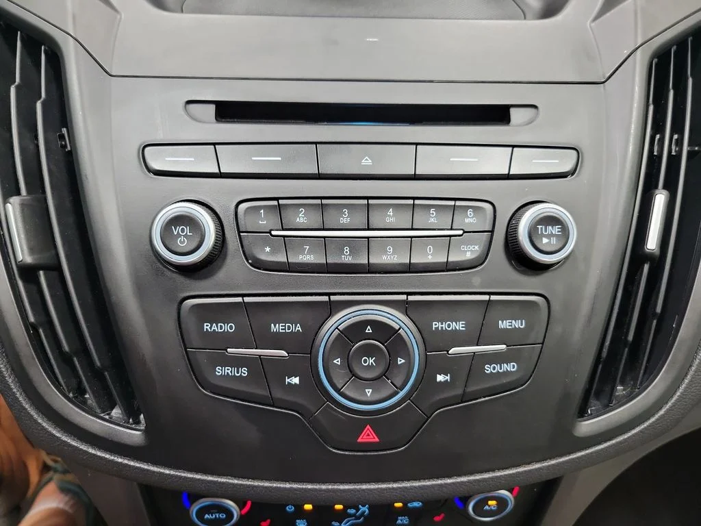 Certified Used 2018 Blue Ford SE image 36