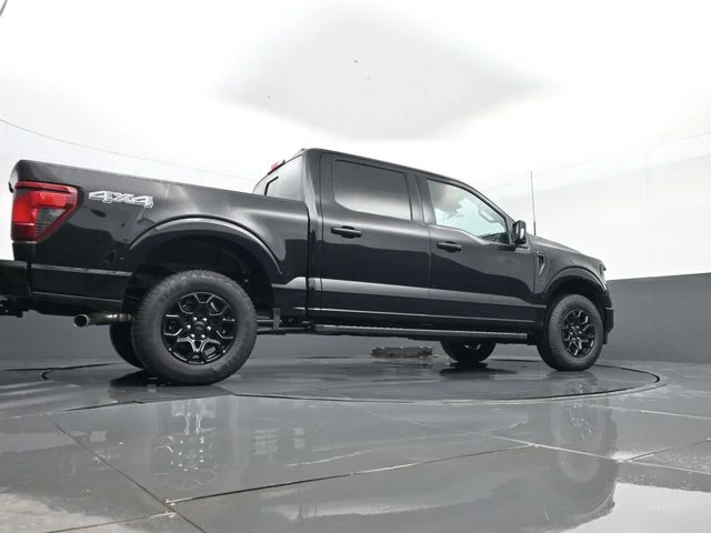 New 2026 Agate Black Metallic Ford XLT image 24