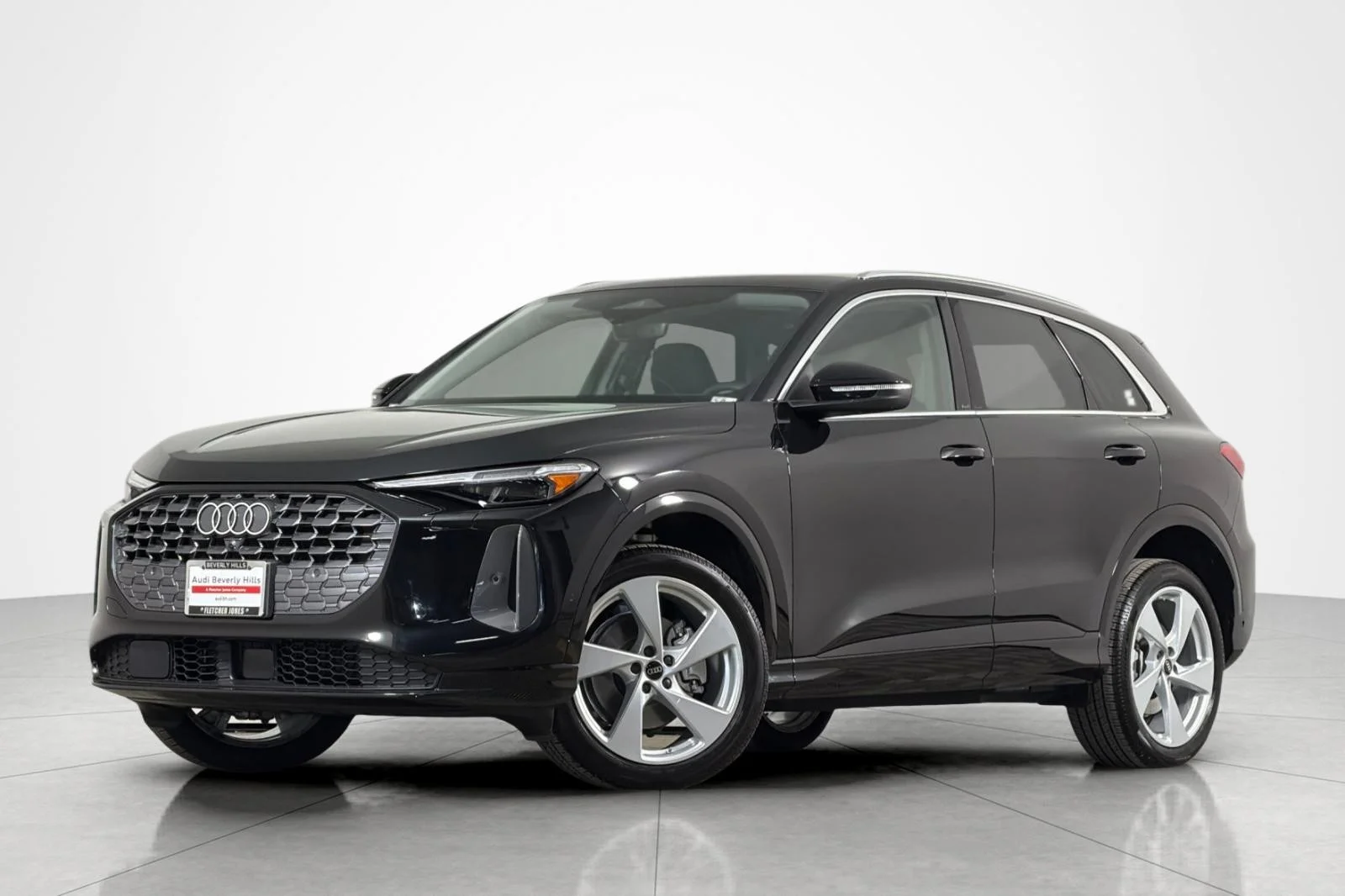 2025 Audi Q5 40 Premium Plus's photo
