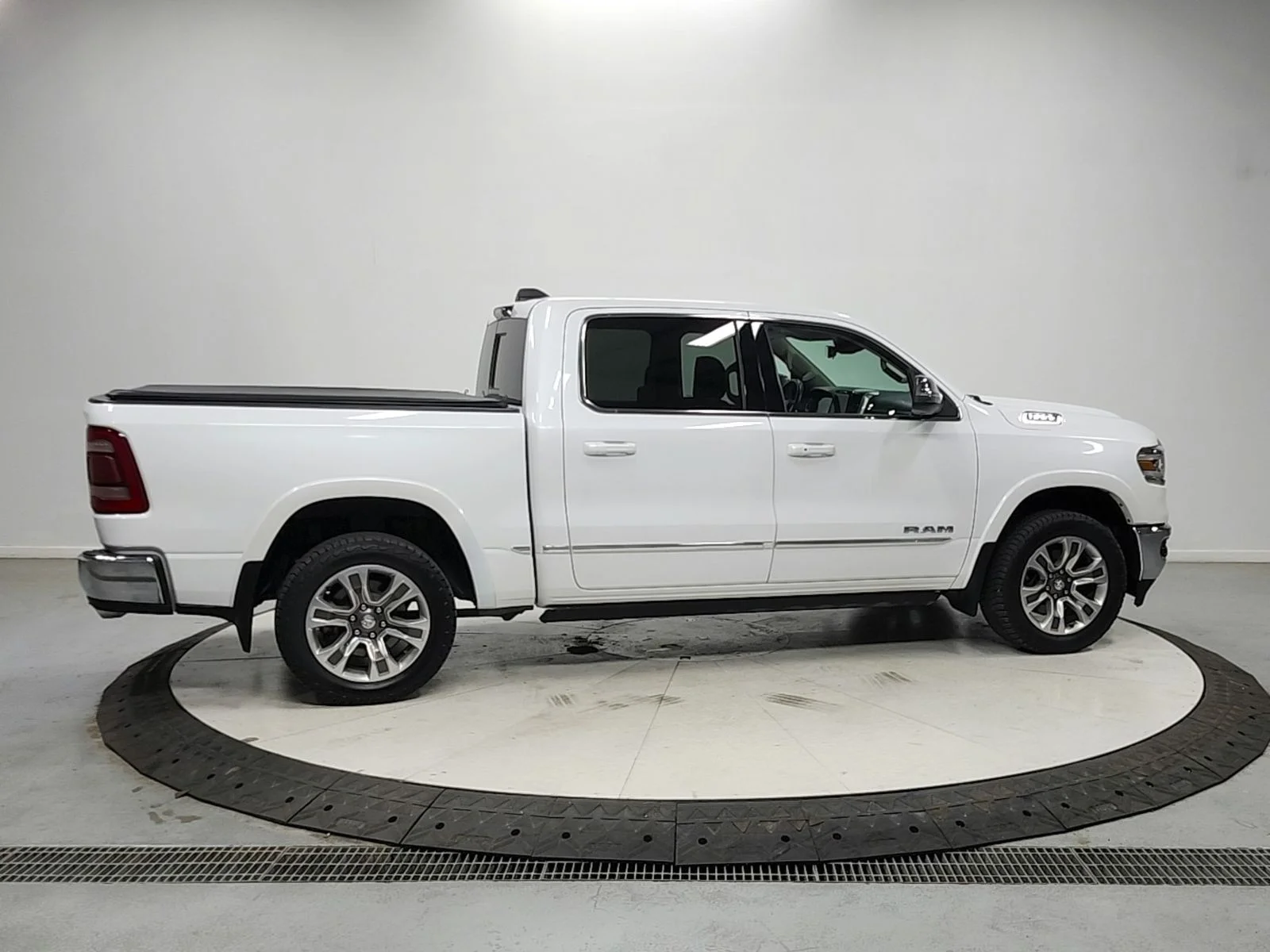 Used 2024 White Ram Limited image 8