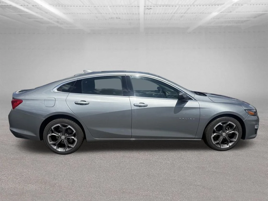 Used 2024 Gray Chevrolet LT image 3