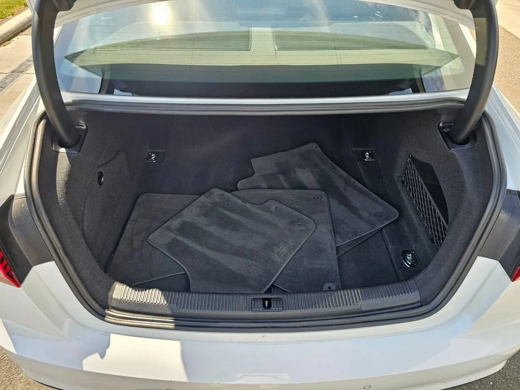 Used 2017  Audi Premium Plus image 13
