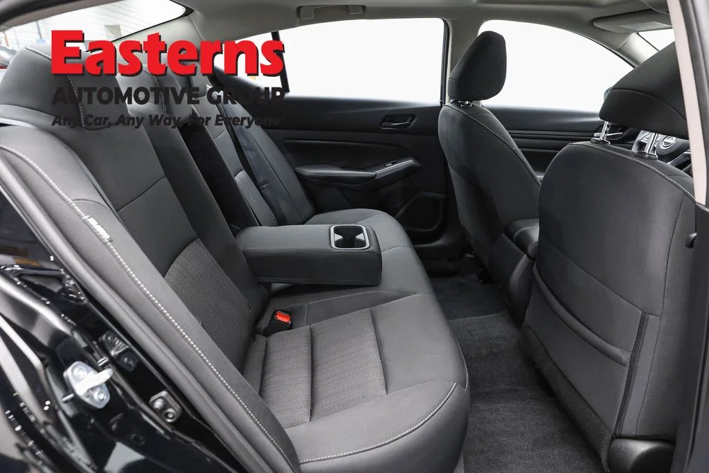 Used 2025 Black Nissan 2.5 SV image 23