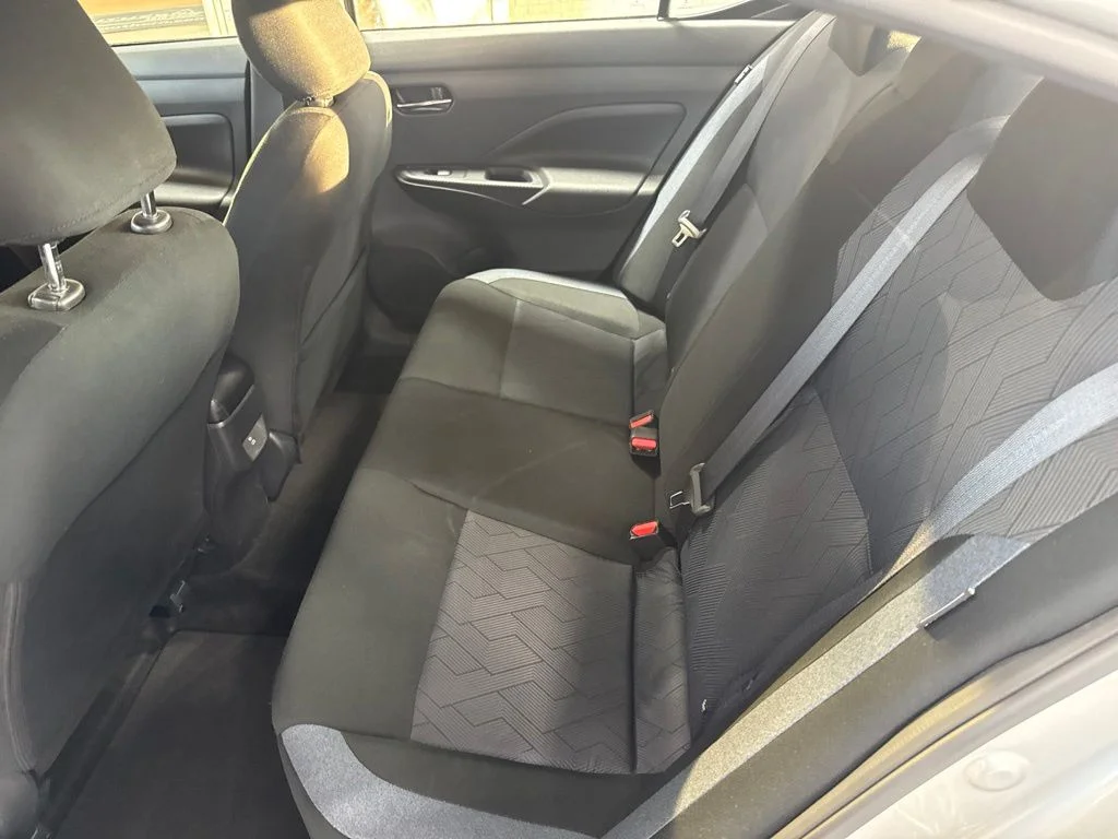 Used 2025 Silver Nissan 1.6 SV image 17