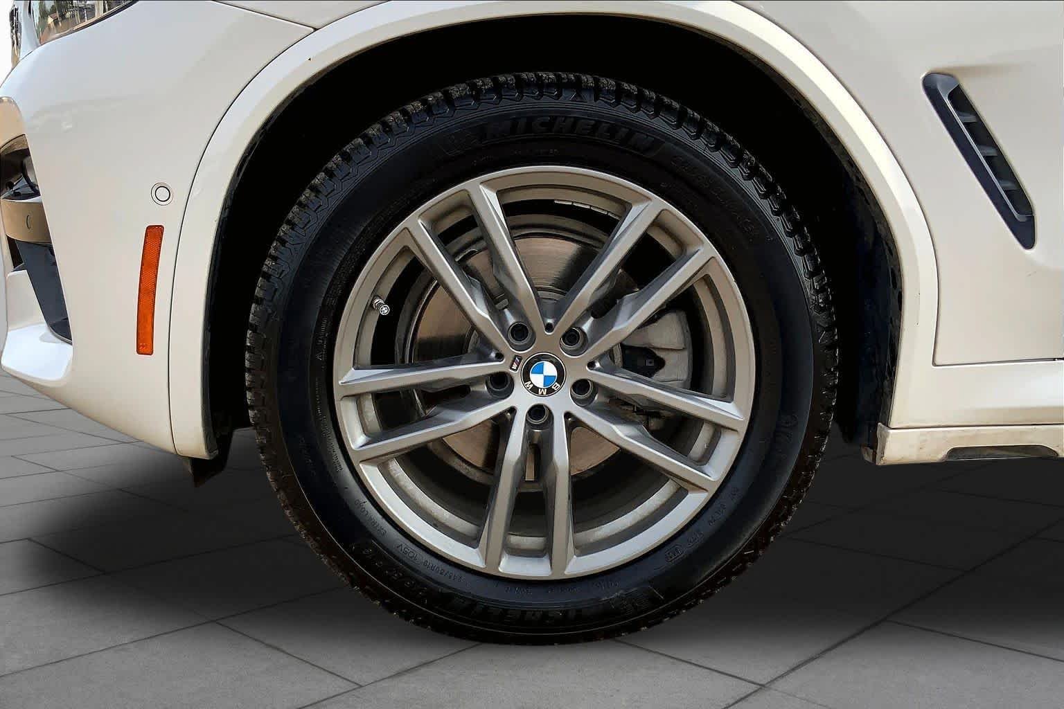 Used 2019 Alpine White BMW sDrive30i image 11