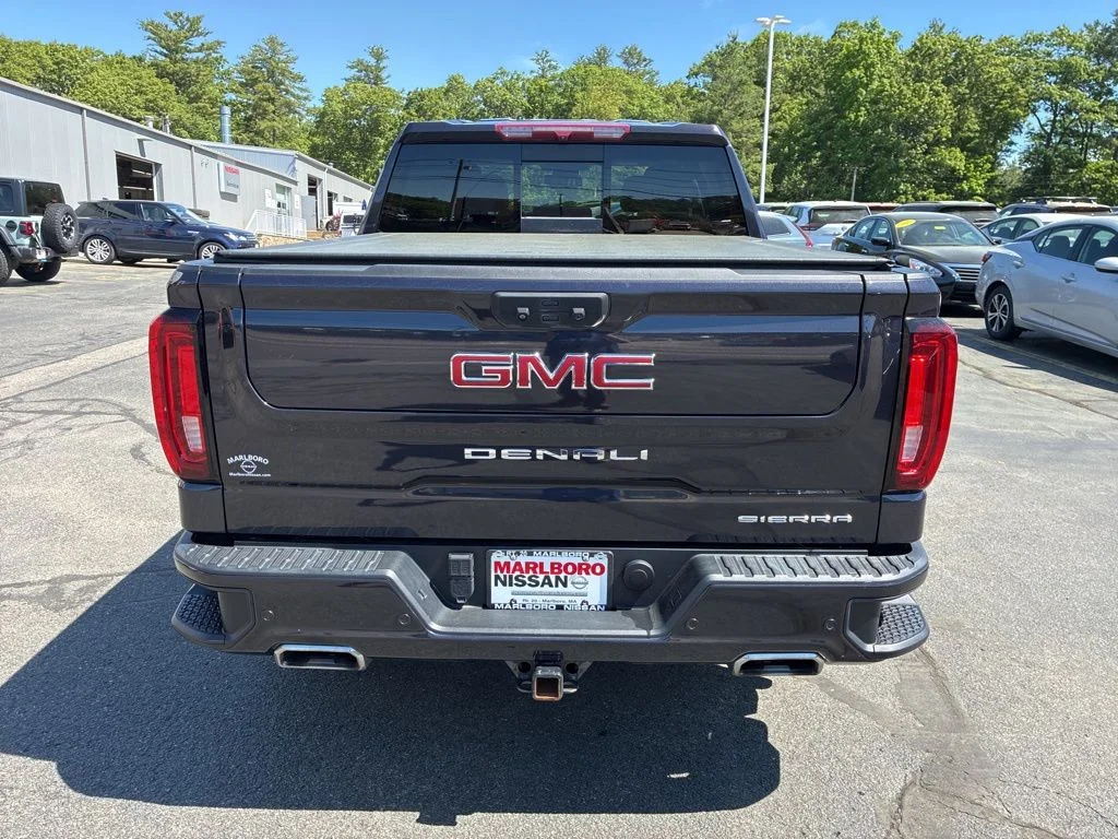 Used 2022 Silver GMC Denali image 6