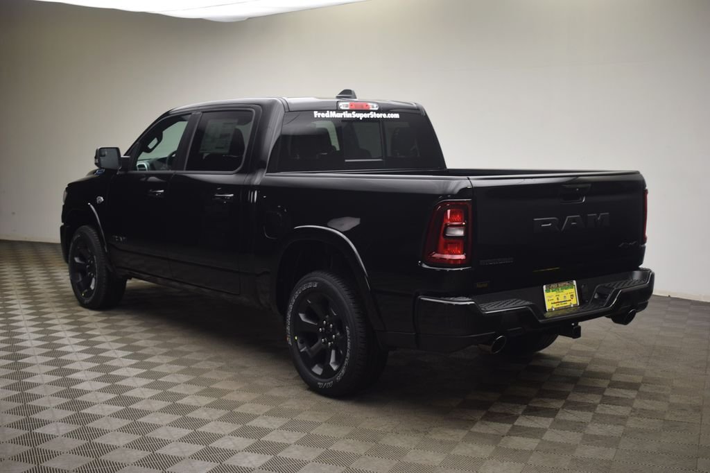 New 2026 Diamond Black Crystal Pearl-Coat Exterior Paint RAM Big Horn/Lone Star image 11