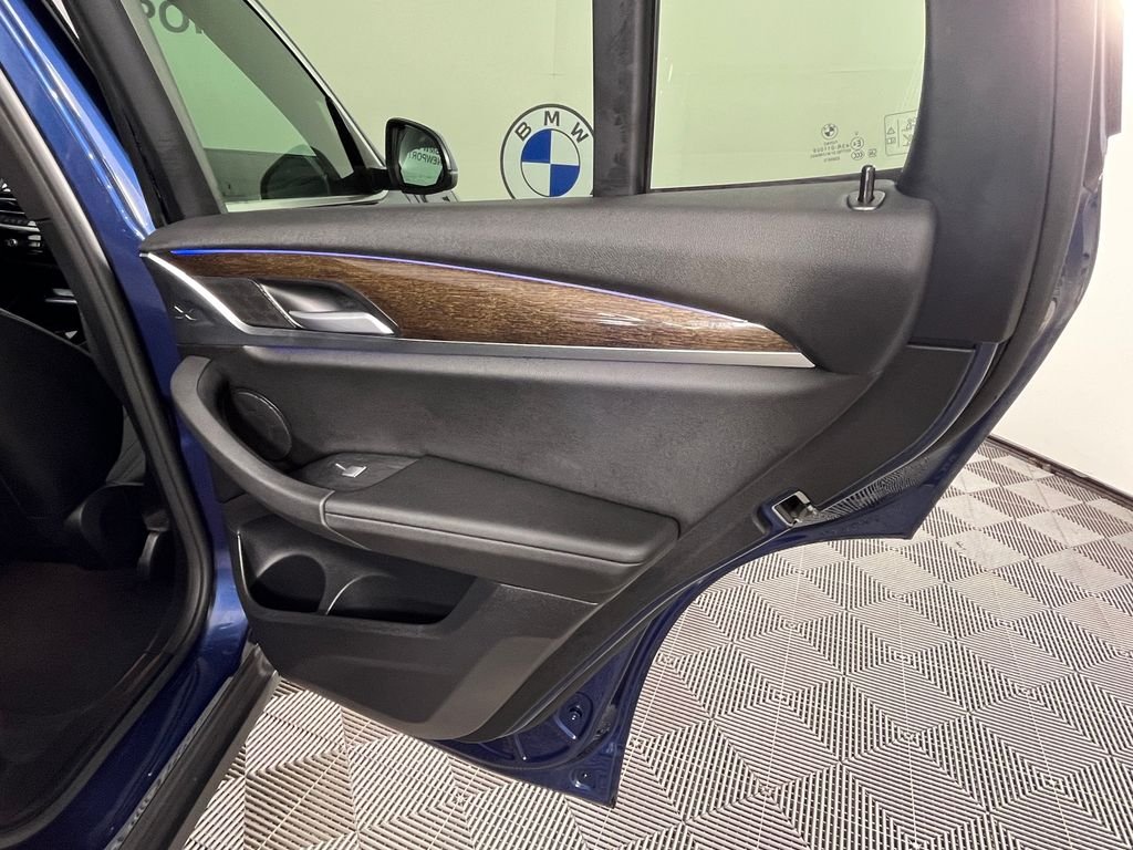 Used 2024 Blue BMW xDrive30i image 25