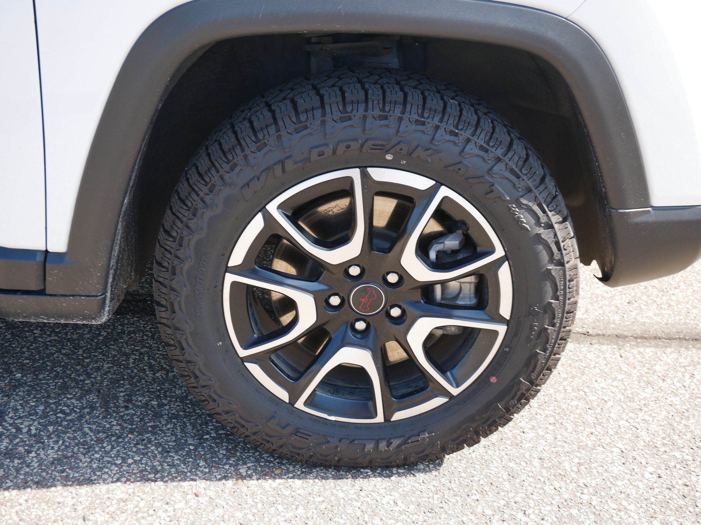 Used 2025 Bright White Clearcoat Jeep Trailhawk image 9