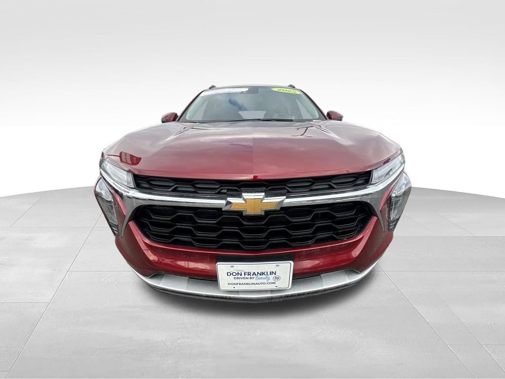 2025 Chevrolet Trax LT - Photo 26
