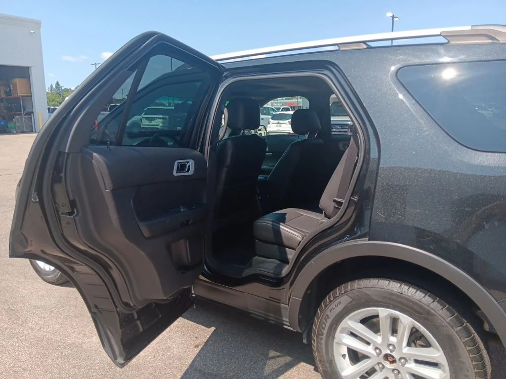Used 2014 Tuxedo Black Metallic Ford XLT image 30
