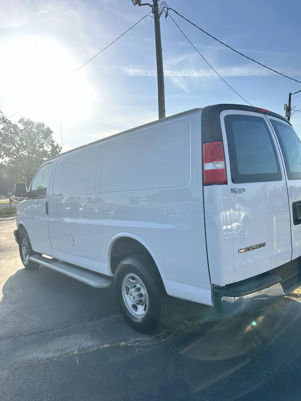 Used 2023 White Chevrolet 2500 3dr Cargo Van image 5