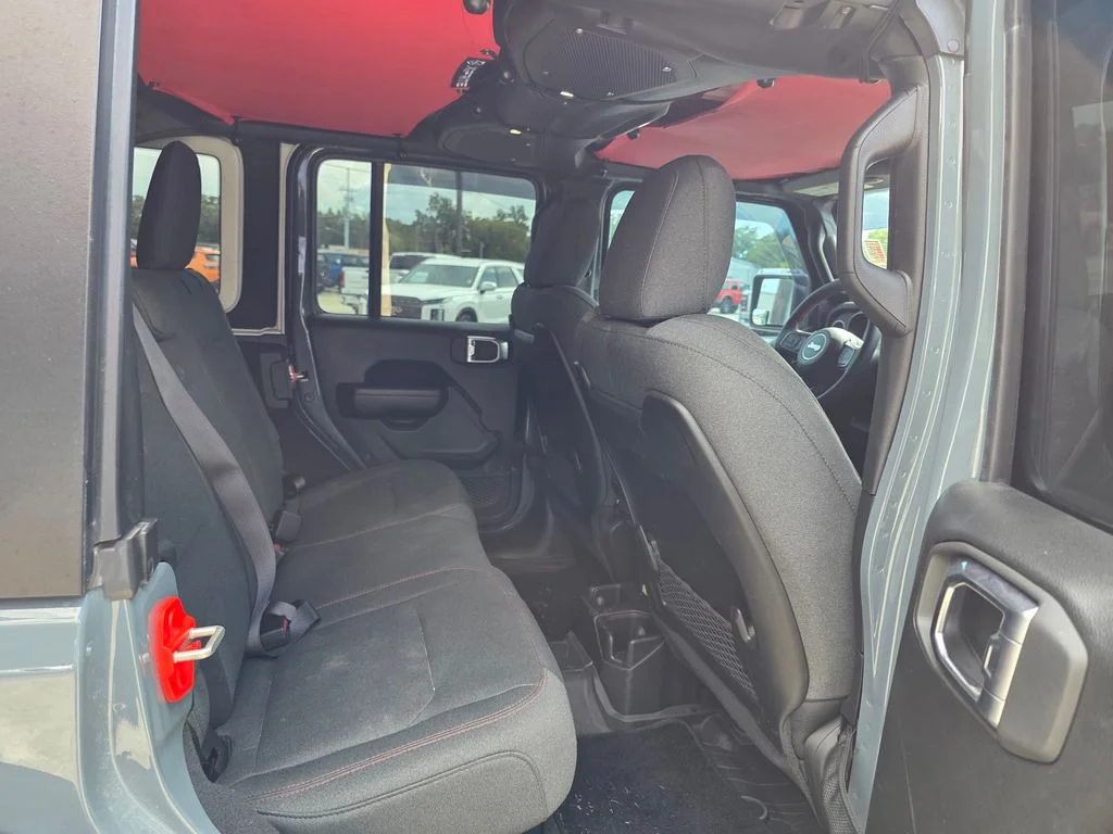 Used 2024 Gray Jeep Rubicon image 15