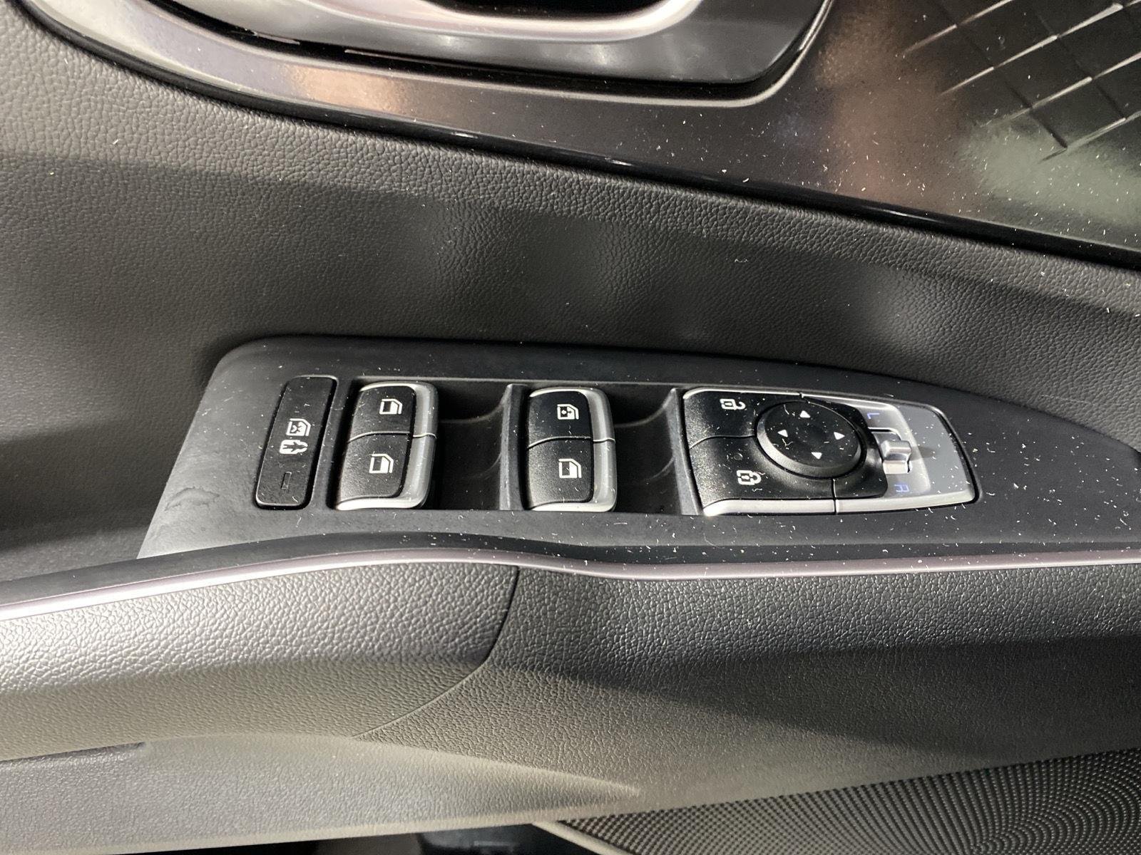 Used 2023 Gravity Gray Kia LX image 15