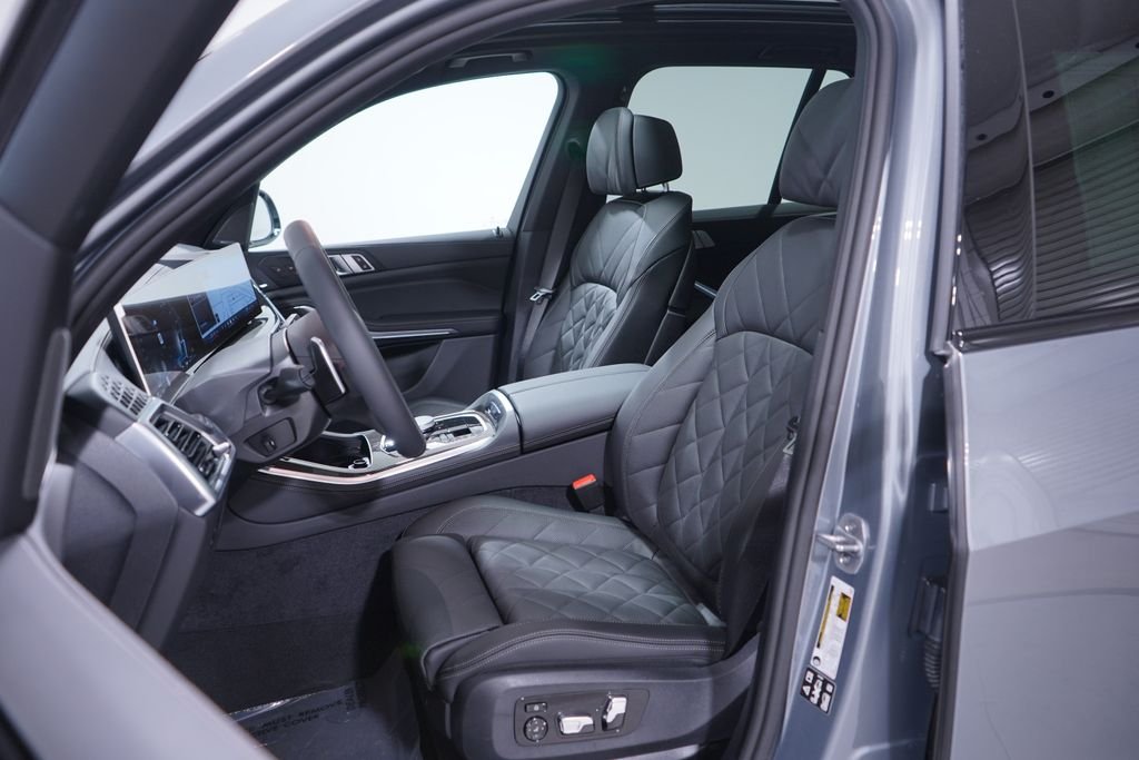 2026 BMW X5 M60i - Photo 7