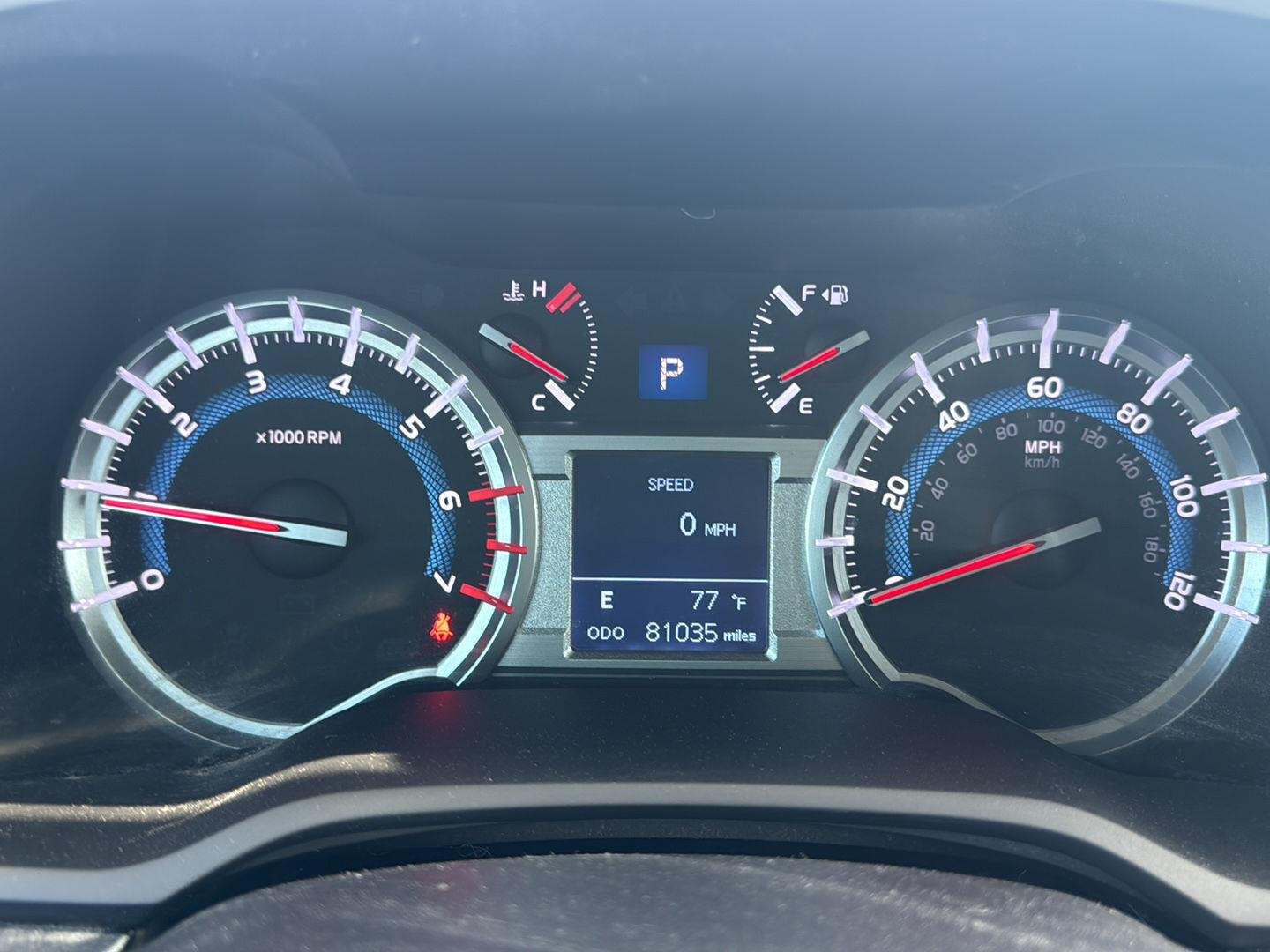 Used 2017 Magnetic Gray Metallic Toyota SR5 image 10