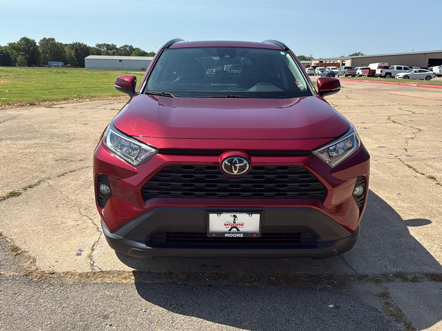 Used 2020 Ruby Flare Pearl Toyota XLE Premium image 2