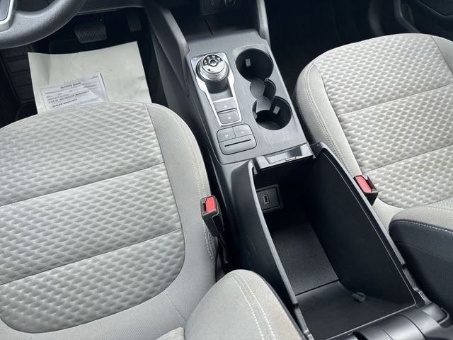 Used 2020 Gold Ford SE image 23