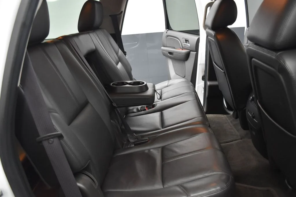Used 2013 White Chevrolet LT image 27