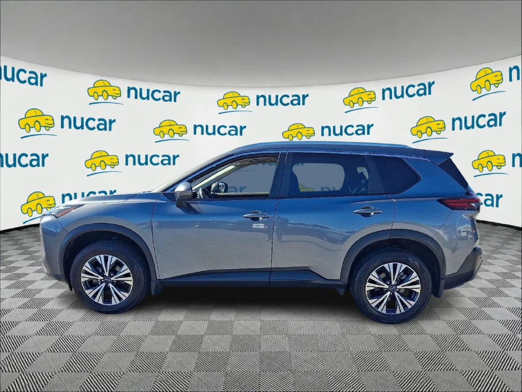 Used 2023 Gray Nissan SV image 4