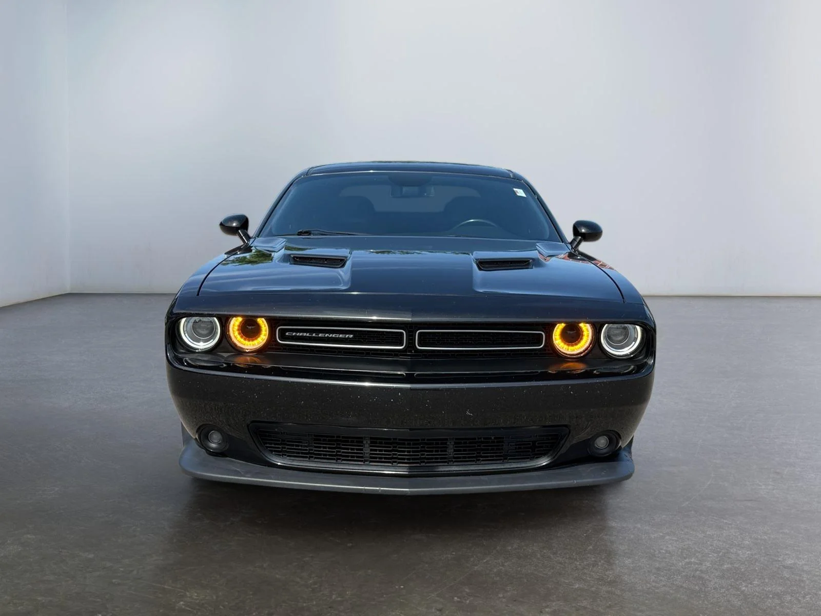 Used 2018 Pitch Black Clearcoat Dodge R/T Scat Pack image 8