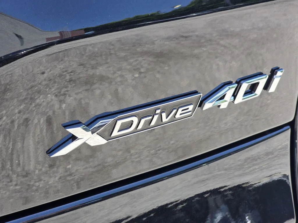 New 2026 Black BMW xDrive40i image 7