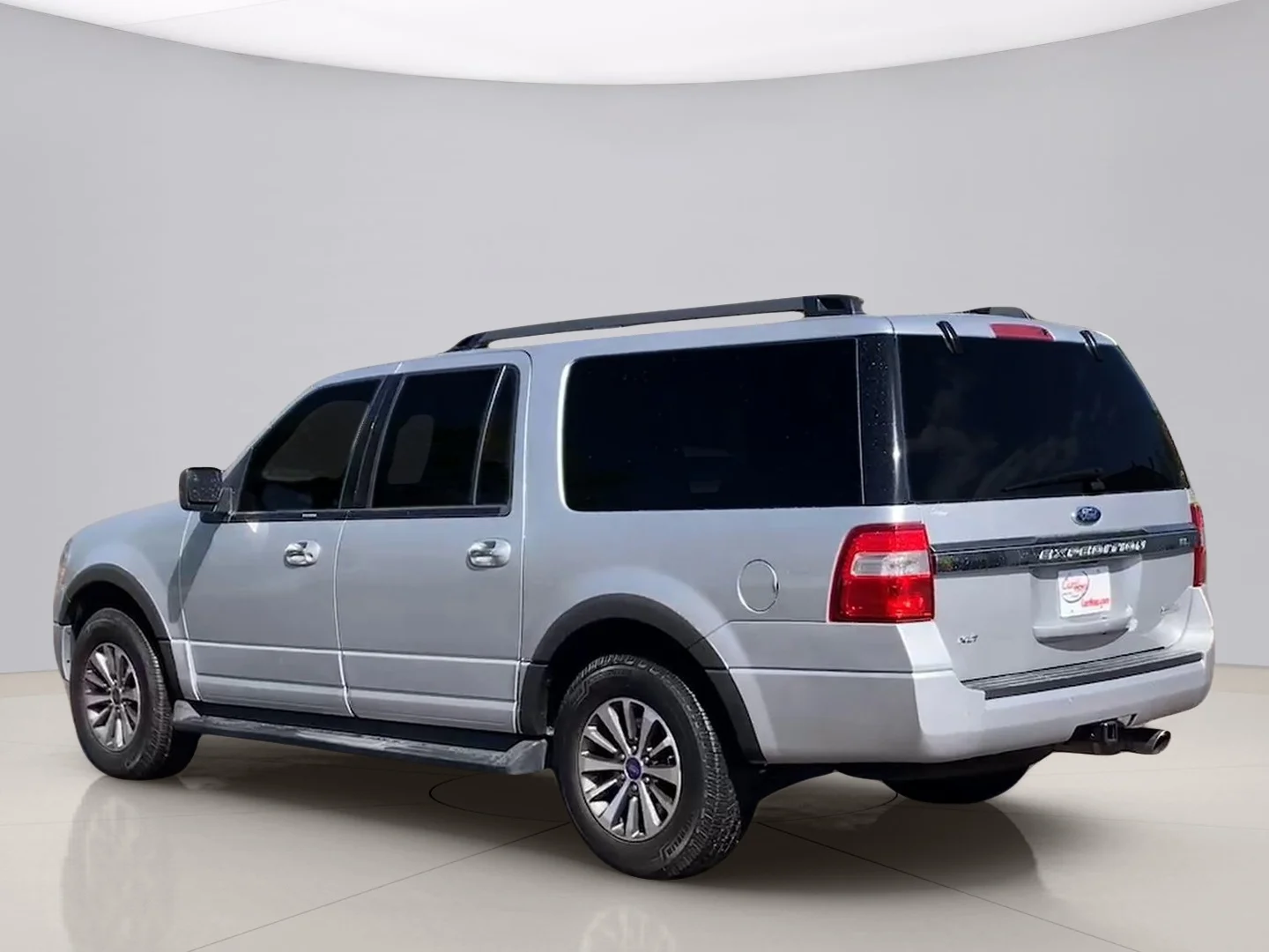 Used 2016 Silver Ford XLT image 3