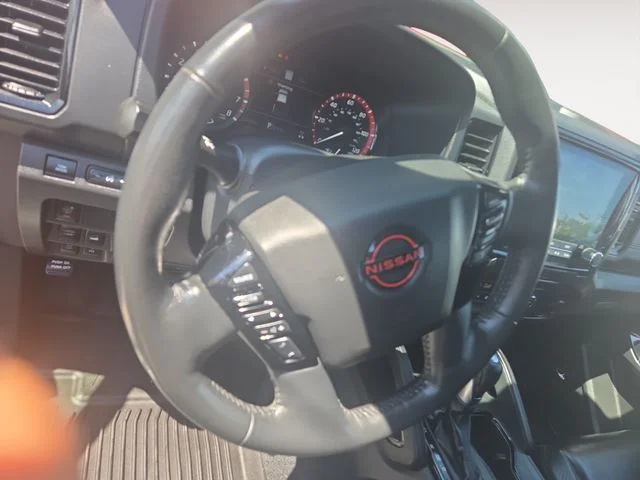 Used 2022 Green Nissan PRO-4X image 12