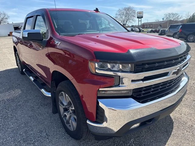Used 2019 Red Chevrolet LT image 3
