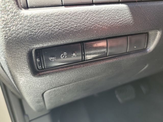 Used 2021 Gray Nissan S image 19