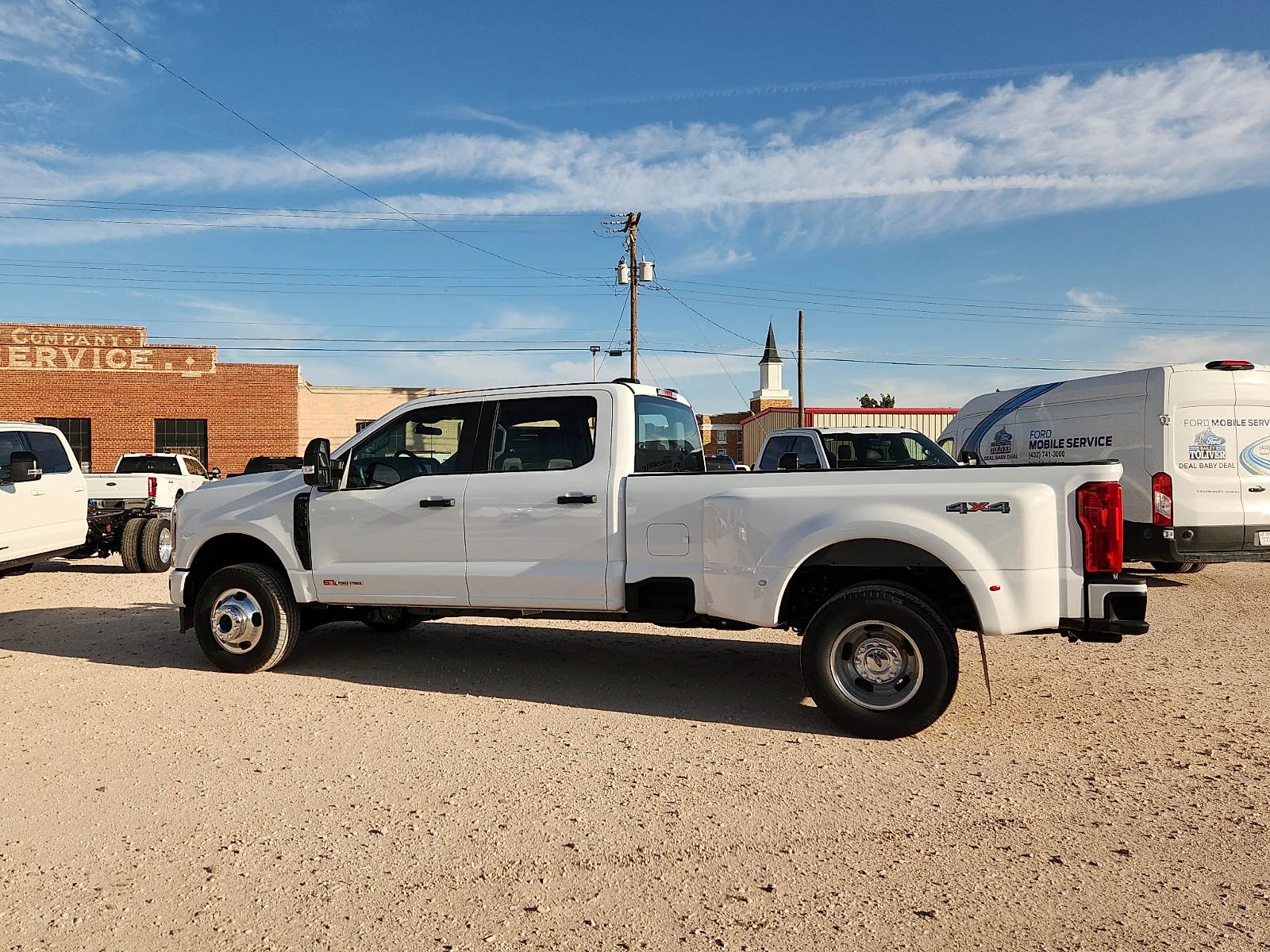 New 2027 Oxford White Ford XL image 4