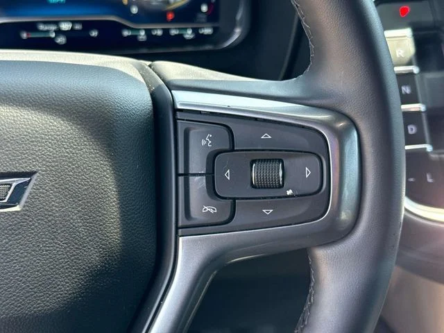Used 2024 Black Chevrolet Z71 image 39