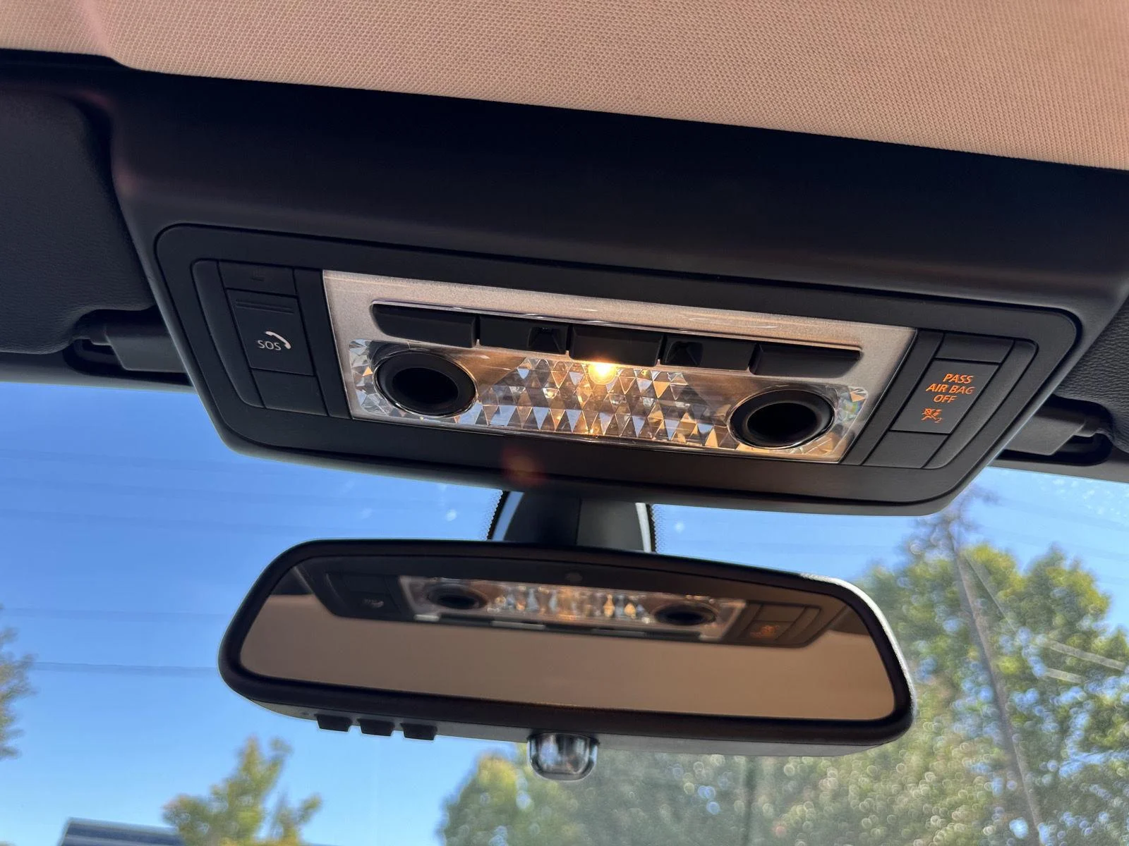 Used 2011 Black Sapphire Metallic BMW sDrive30i image 29