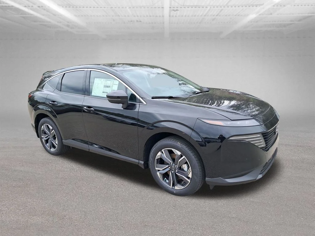 New 2026 White Nissan Platinum image 8