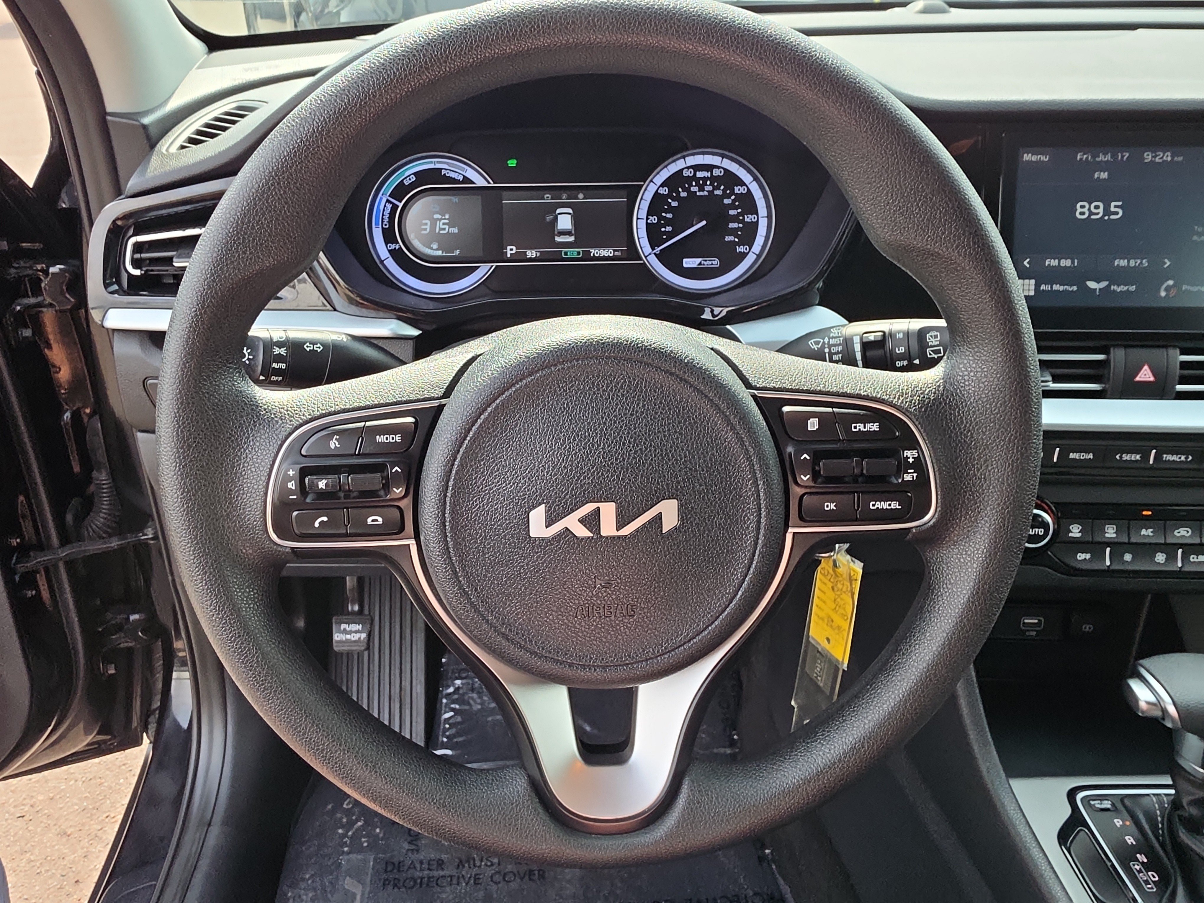 Certified Used 2022 Aurora Black Pearl Kia LX image 26