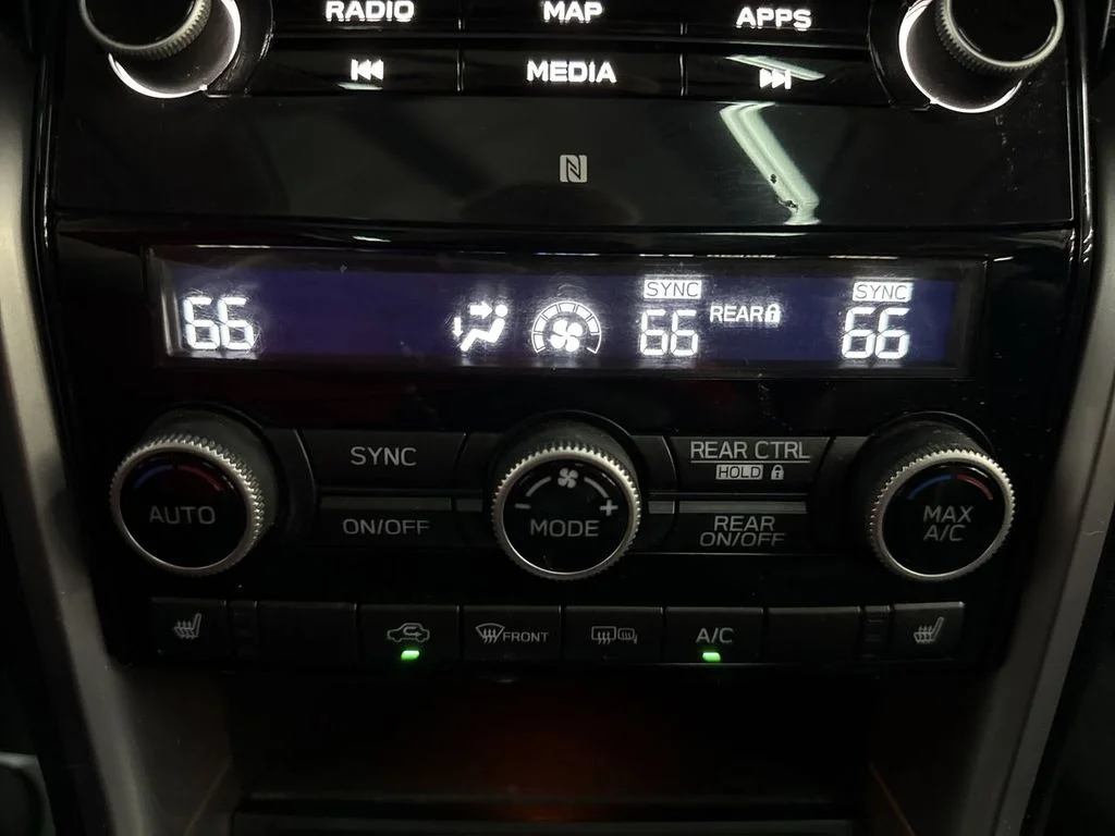 Used 2021 Gray Metallic Subaru Limited image 27