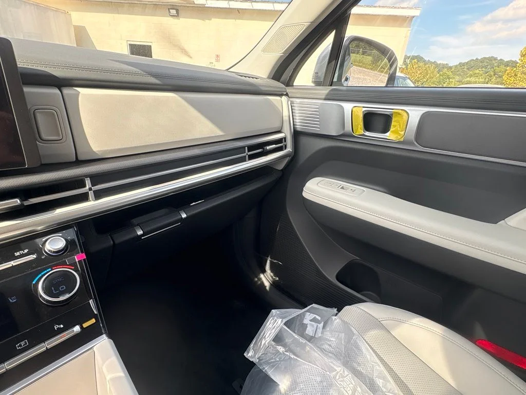 New 2027 Silver Hyundai SEL image 36