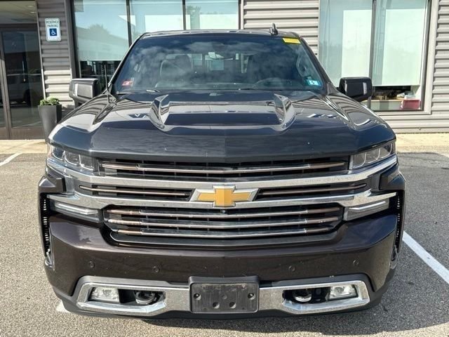 Used 2019 Black Chevrolet High Country image 9