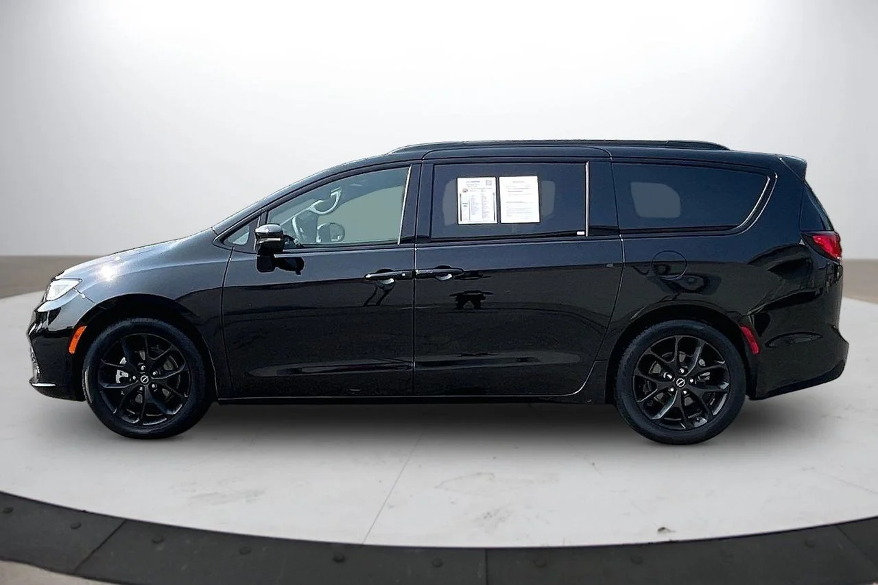 Certified Used 2025 Black Chrysler Limited image 5