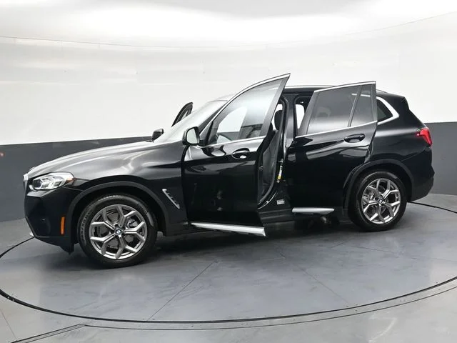 Used 2023 Black BMW xDrive30i image 42