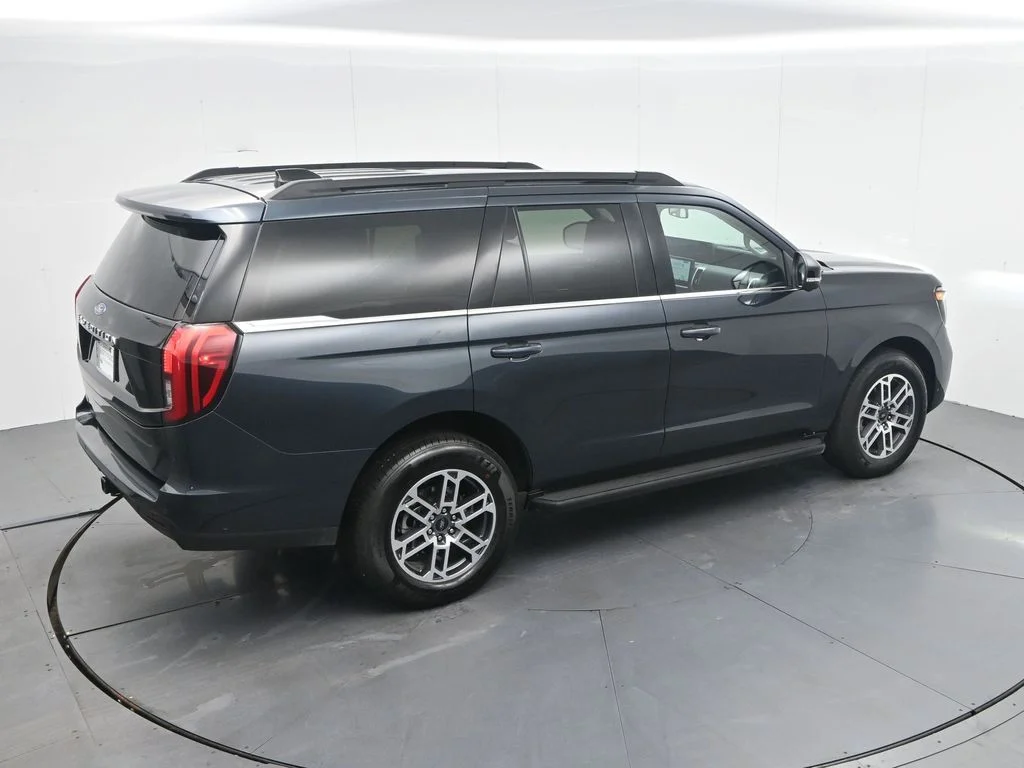 New 2025 Stone Blue Metallic Ford Active image 30