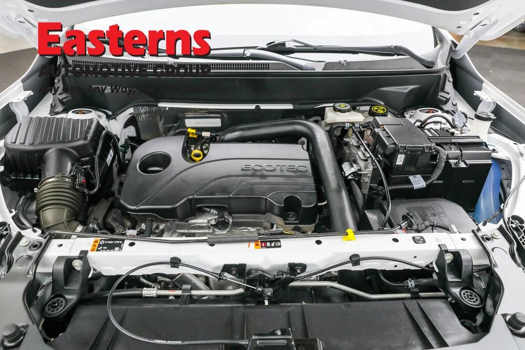 Used 2023 White GMC SLE image 7