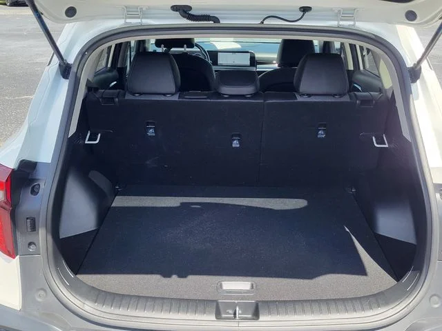 Used 2024 White Kia S image 4