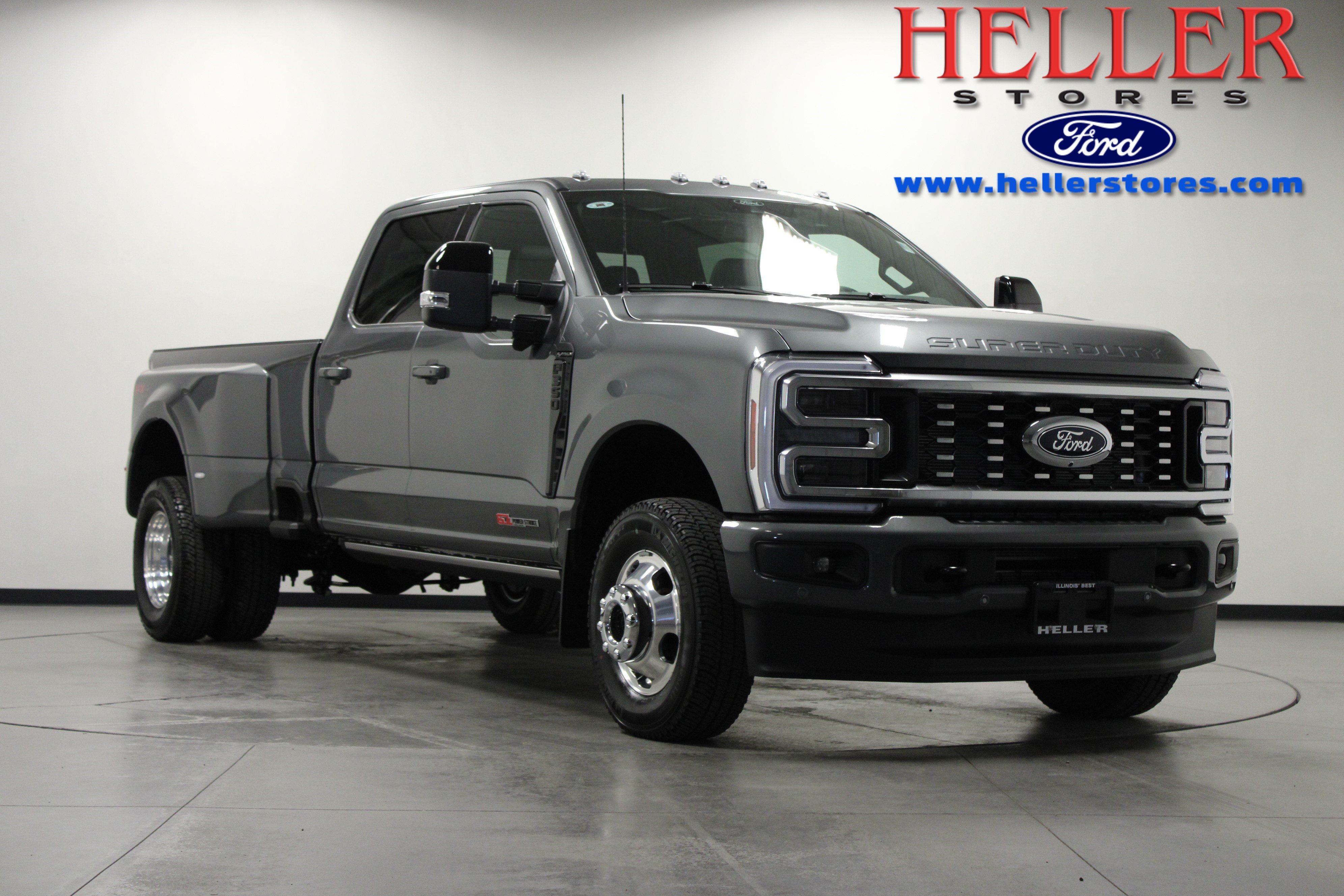 New 2026 Carbonized Gray Metallic Ford Platinum image 1