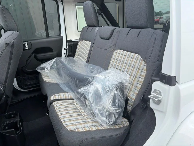 New 2026 Bright White Clearcoat Jeep 85th Anniversary Edition image 13