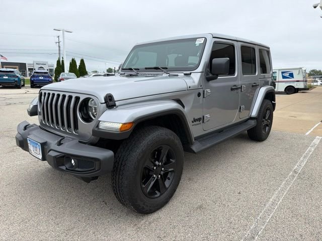 Used 2021 Billet Silver Metallic Clearcoat Jeep Unlimited Sahara Altitude image 2