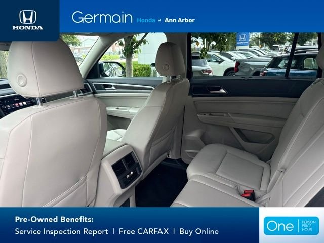Used 2019 Blue Metallic Volkswagen 3.6L V6 SE image 15