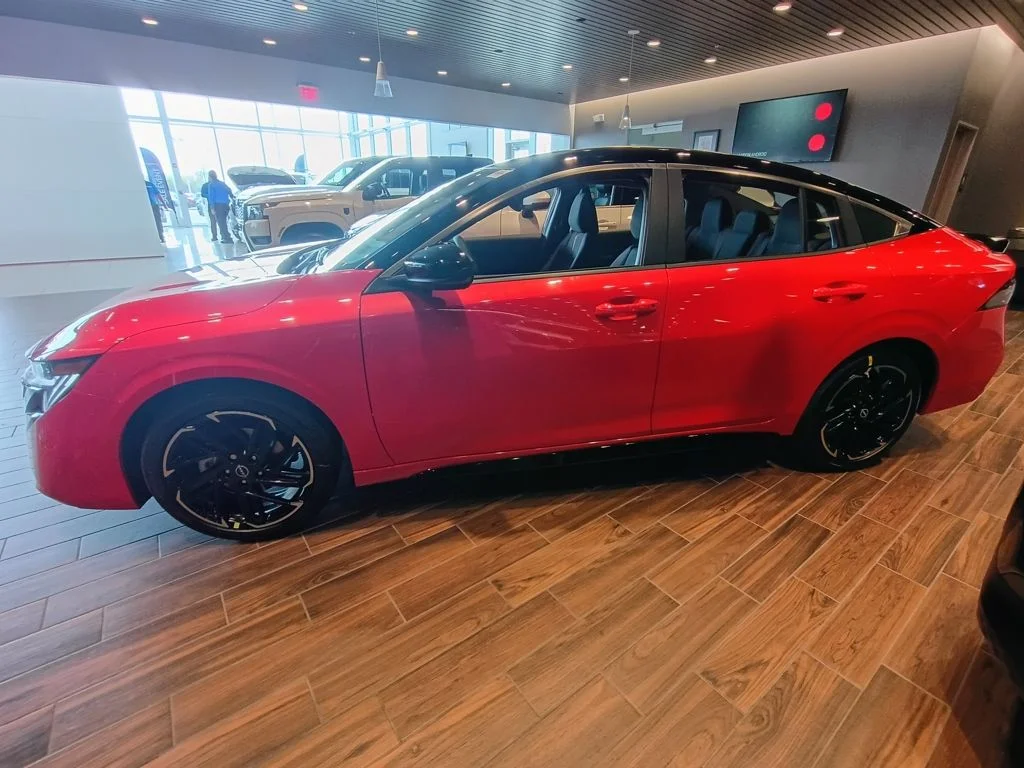 New 2026 Energetic Ember / Super Black Two-tone Nissan SR image 5