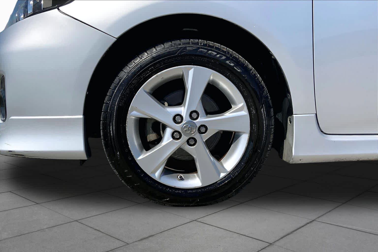 Used 2013 Classic Silver Metallic Toyota S image 11