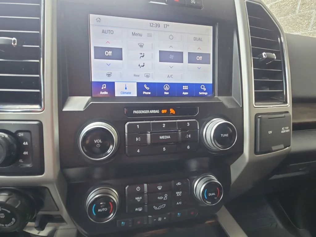Used 2019 Green Ford Lariat image 36